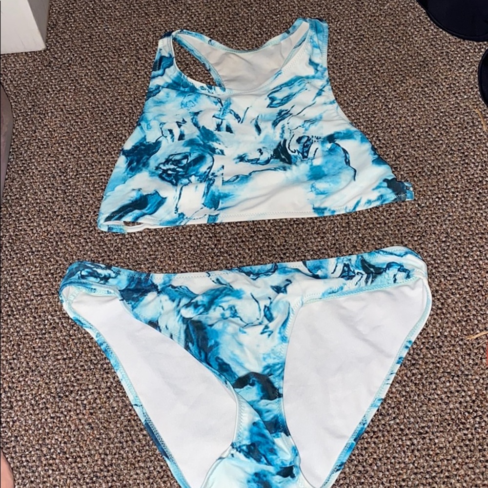 Bathing suit